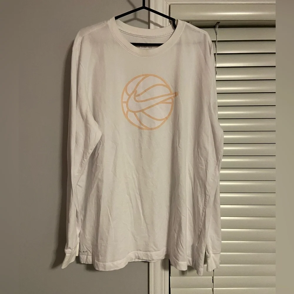 Nike Dri-Fit Basketball Long Sleeve Tee (White) *BRAND NEW* - Picture 1 of 2